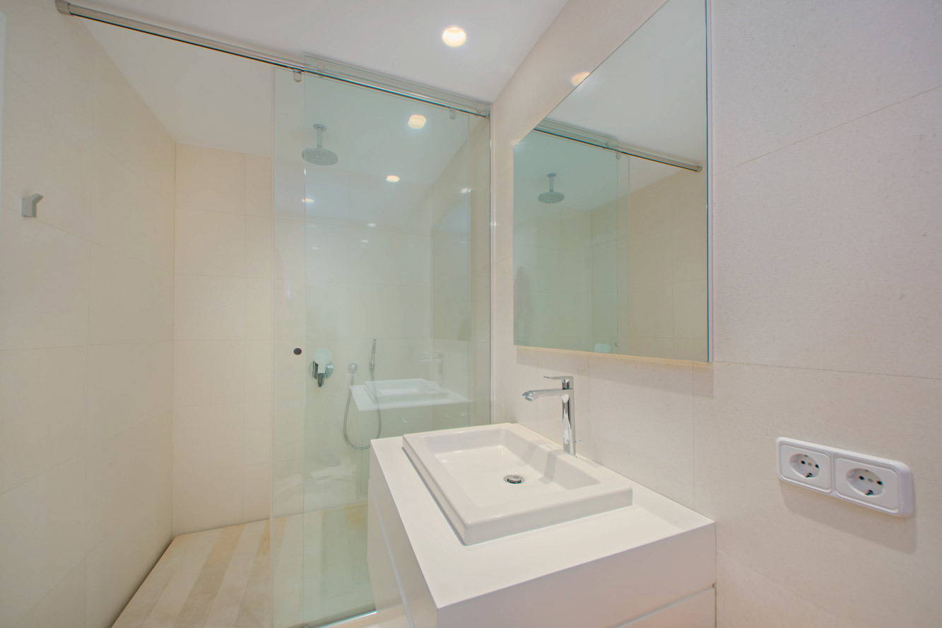 Penthouse, Porto Cristo