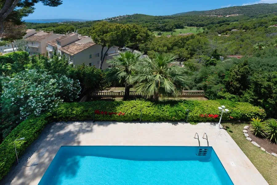 Villa, Cas Catala