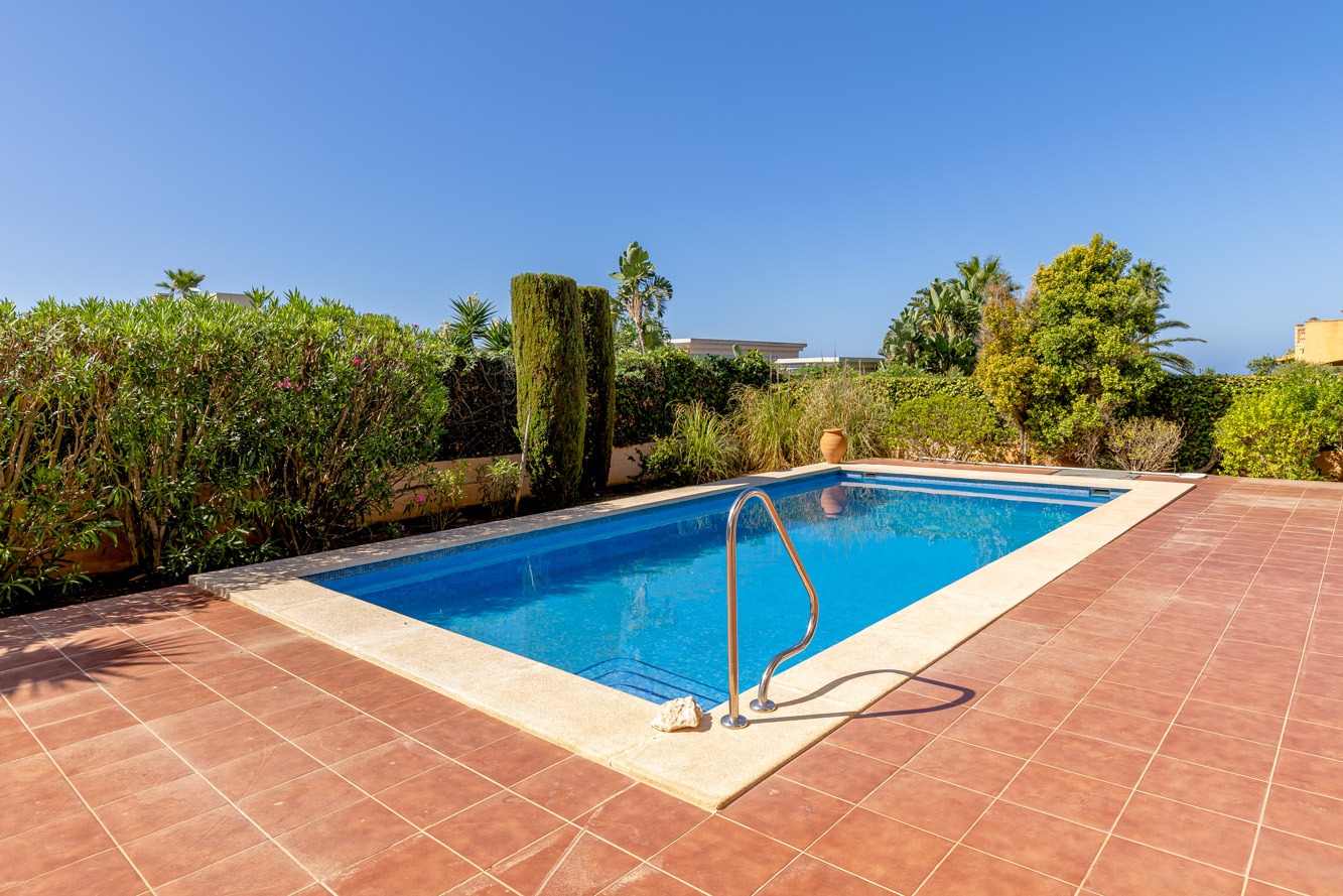 Villa, Puig de Ros