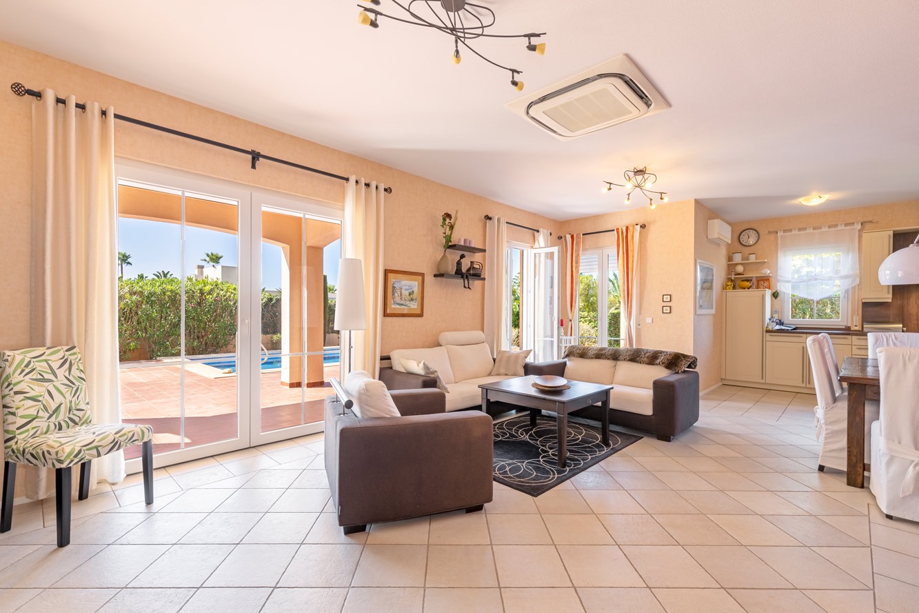 Villa, Puig de Ros
