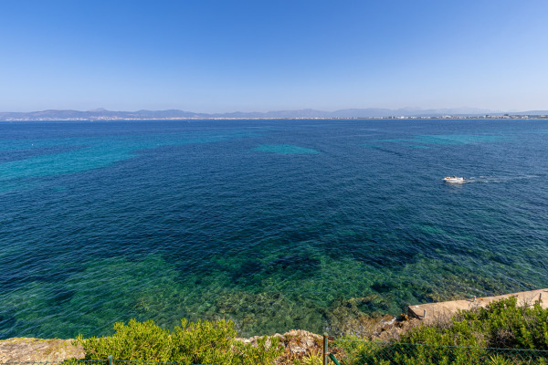 Apartment mit traumhaftem Meerblick in erster Meereslinie Bild 2