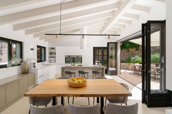 Moderne Villa mit viel Privatsphäre in der Cala Moragues Bild 5