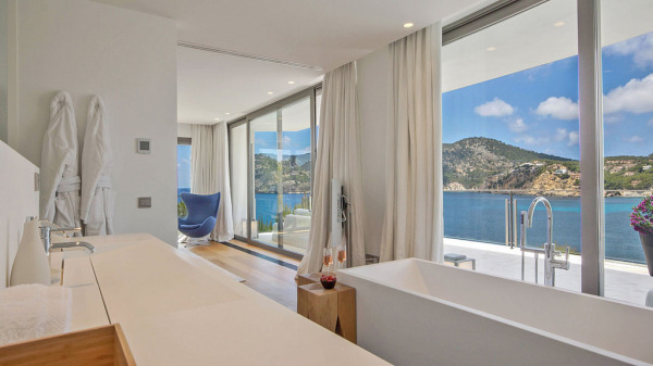 Luxusanwesen mit Gästevilla in einmaliger Lage direkt am Meer Bild 12