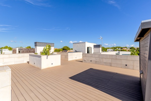 Spektakuläre, nahezu neue Luxusvilla in 1. Meereslinie in Puig de Ros Bild 10