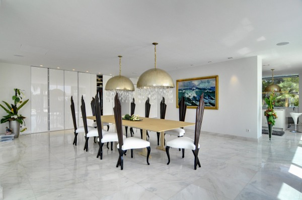 Spektakuläre Luxusvilla mit viel Privatsphäre und Teilmeerblick Bild 6