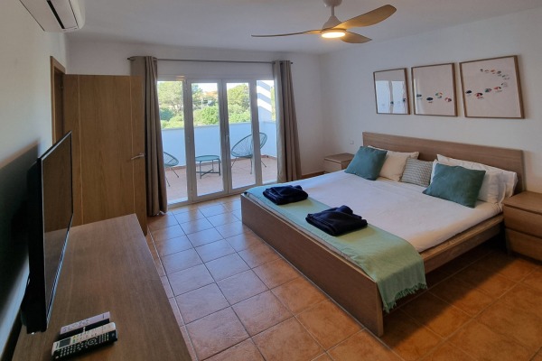 Mediterrane Villa mit Pool und Ferienvermietlizenz in Cala Murada Bild 10