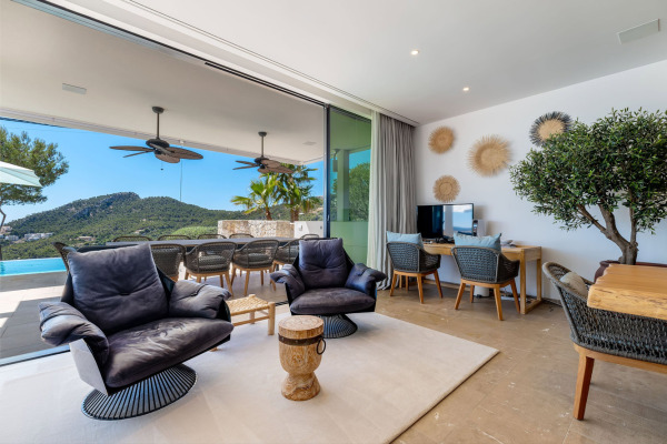 Luxus-Villenanwesen in exklusivster Lage mit spektakulärer Aussicht Bild 8