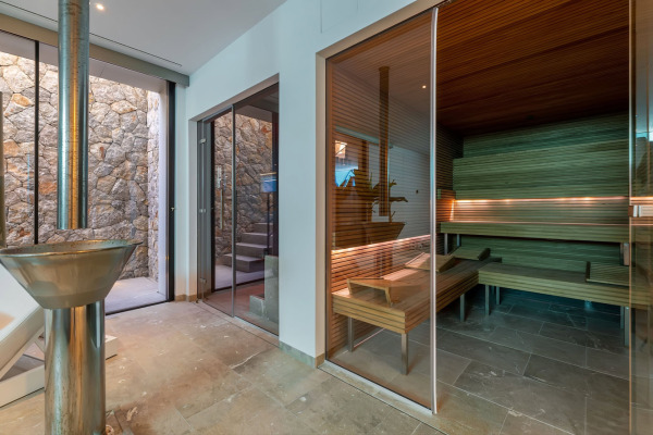 Luxus-Villenanwesen in exklusivster Lage mit spektakulärer Aussicht Bild 9