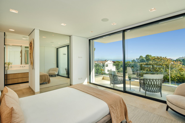 Hochwertige Neubau-Wohnung mit Meerblick in Cas Catalá Bild 10