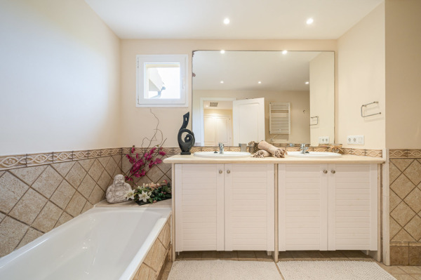 Geräumige Penthouse-Wohnung in begehrter Wohnanlage in Nova Santa Ponsa Bild 11