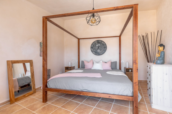 Sanierte Finca mit antiker Mühle in der Nähe von Felanitx im Südosten Bild 10