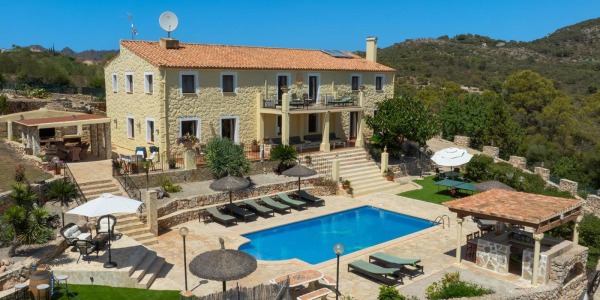 Mediterrane Finca mit traumhaftem Weitblick bis zum Meer Bild 2