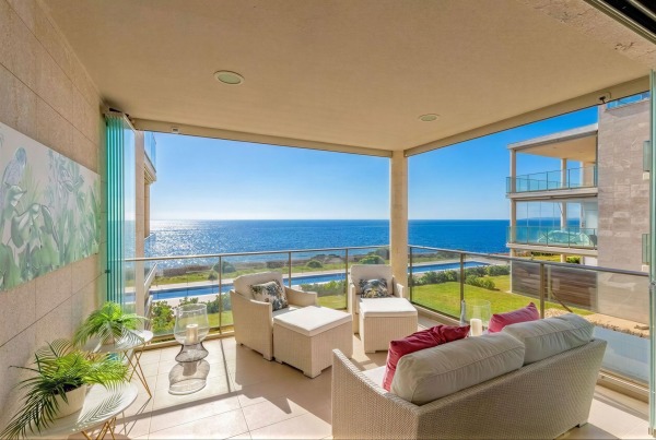 Apartment mit traumhaftem Blick in einer Wohnanlage in erster Meereslinie Bild 2