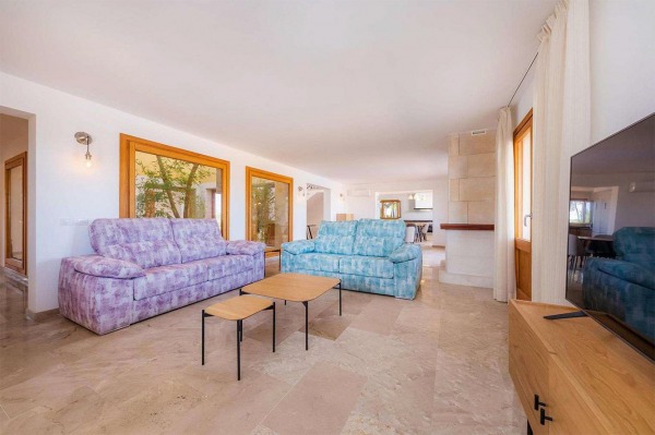 Große, neugebaute Finca mit Ferienvermietlizenz in Ariany Bild 4