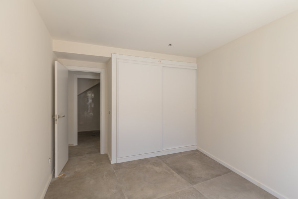 Neubau-Stadthaus mit traumhaftem Blick auf die Berge und das Dorf Bunyola Bild 7