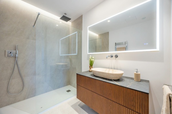 Apartment mit Blick auf das Meer und den Hafen in Can Barbara Bild 9