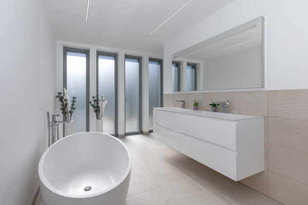 Moderne Villa in exklusiver Wohnlage mit traumhaftem Weit-Meerblick Bild 10