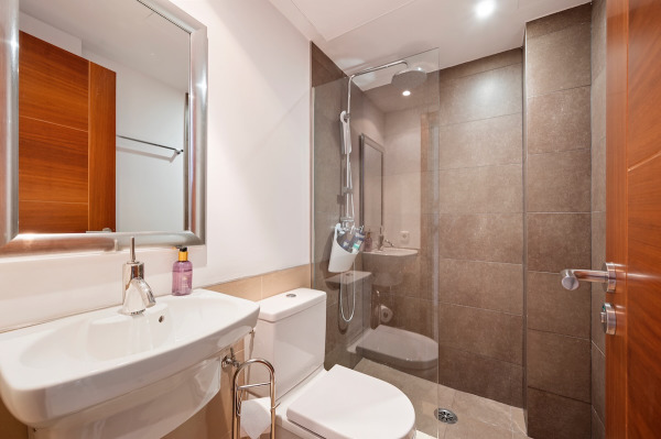 Exklusives, großzügiges Apartment nah an Strand und Golfplatz Bild 11