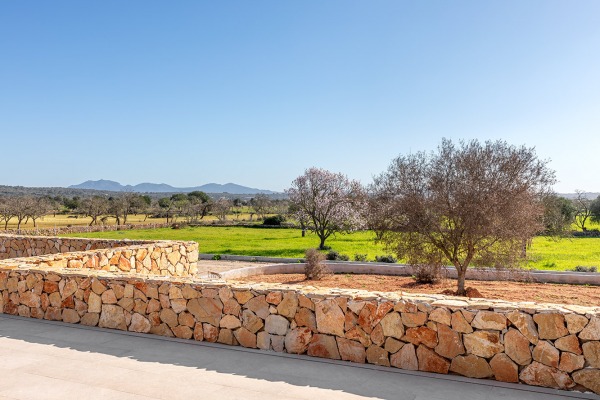 Neugebaute Finca im modernen Stil nahe Campos Bild 3