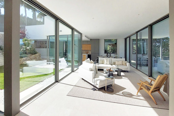 Exklusive, moderne Luxusvilla mit sensationellem Blick über die Bucht Bild 6