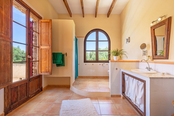 Schöne Finca mit viel Land zwischen Felanitx und Vilafranca Bild 5