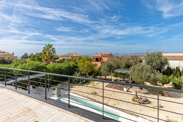 Moderne Villa mit Panoramablick bis in die Bucht von Palma Bild 3