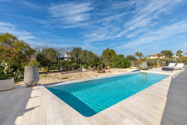 Moderne Villa mit Panoramablick bis in die Bucht von Palma Bild 5
