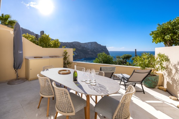 Duplex-Apartment mit herrlichem Blick auf das Meer vor Port Andratx