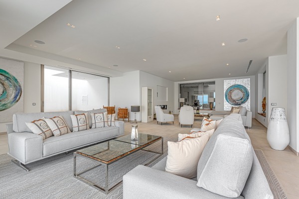 Neubau Luxusanwesen in erster Meereslinie mit direktem Meerzugang Bild 5