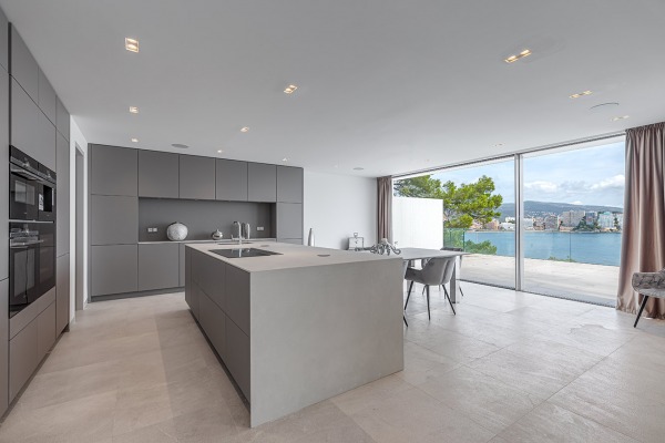 Neubau Luxusanwesen in erster Meereslinie mit direktem Meerzugang Bild 6