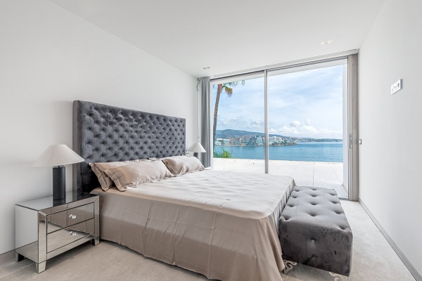 Neubau Luxusanwesen in erster Meereslinie mit direktem Meerzugang Bild 10