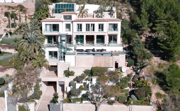 Exklusive Luxusvilla mit herrlichem Ausblick in Son Vida Bild 2