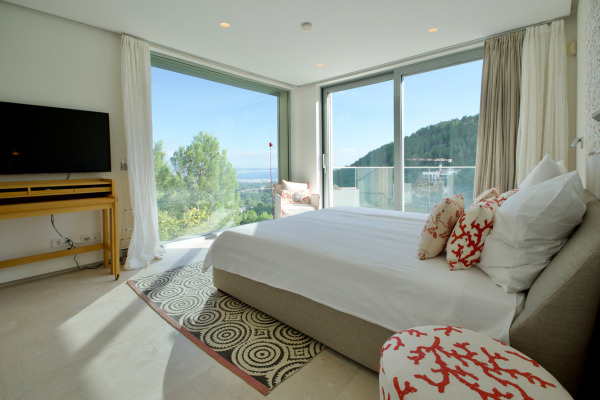 Exklusive Luxusvilla mit herrlichem Ausblick in Son Vida Bild 10