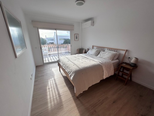 Komplett unterkellerte Doppelhaushälfte mit Pool in  Puig de Ros Bild 7