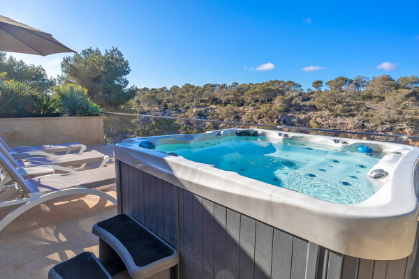 Doppelhaushälfte in traumhafter Lage mit Meerblick in Cala Pi Bild 12