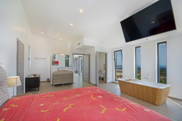 Wunderschöne Finca mit Meerblick auf einer Anhöhe nahe Manacor Bild 9