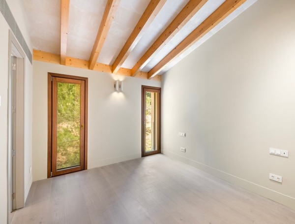 Moderne Luxusfinca mit traumhaftem Landschaftsblick bei Es Carritxo Bild 4