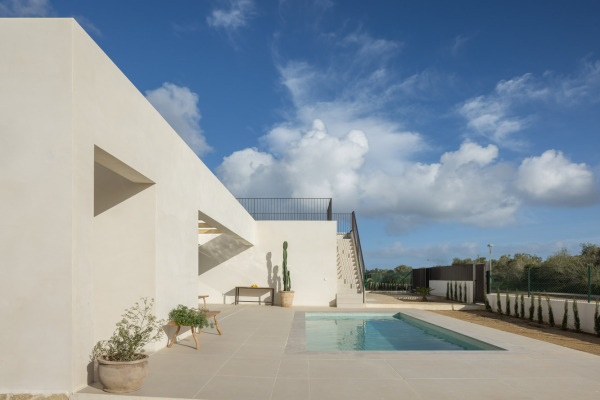 Modernes Neubauhaus mit Teilmeerblick im Osten der Insel Bild 3