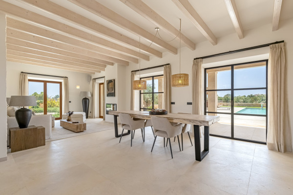 Exklusives Neubau-Landhaus mit Pool und Gästehaus Bild 6