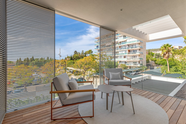 Modernes Apartment in neugebauter Wohnanlage nah am Strand in Cala Major Bild 2