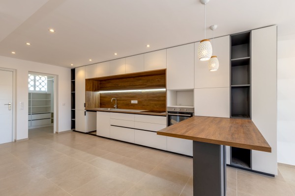 Stilvoll modernisiertes Obergeschoss-Apartment mit Teilmeerblick Bild 6