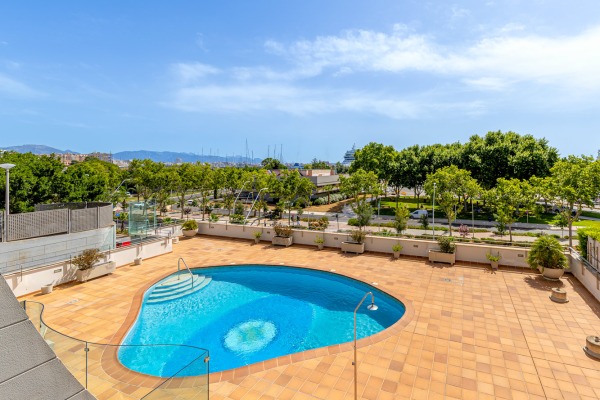 Großzügige Maisonette-Wohnung mit Meerblick am Paseo Marítimo in Palma