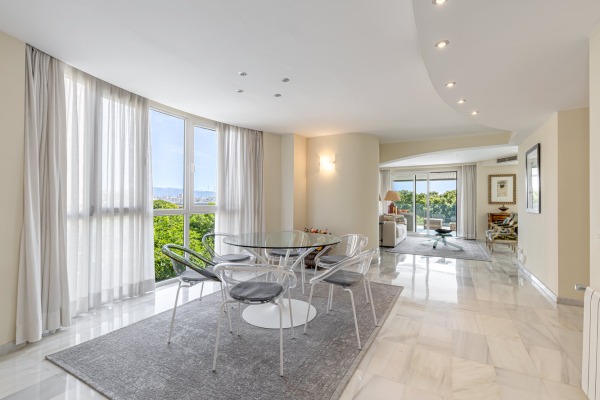 Großzügige Maisonette-Wohnung mit Meerblick am Paseo Marítimo in Palma Bild 5