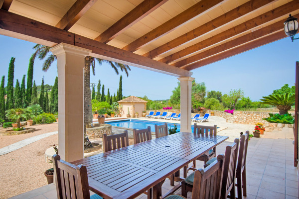 Finca mit Lizenz zur Ferienvermietung oberhalb des Dorfes Son Macia Bild 8