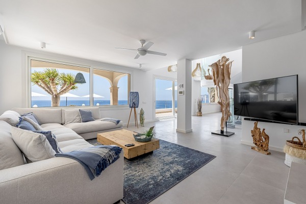 Einzigartiges Villen-Anwesen mit direktem Meerzugang in 1. Meereslinie Bild 9