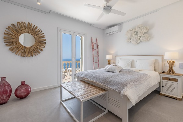 Einzigartiges Villen-Anwesen mit direktem Meerzugang in 1. Meereslinie Bild 12