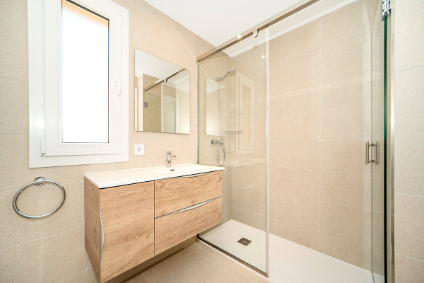 Mediterrane Neubauvillen nah am Es Trenc Strand im Süden Mallorcas Bild 7