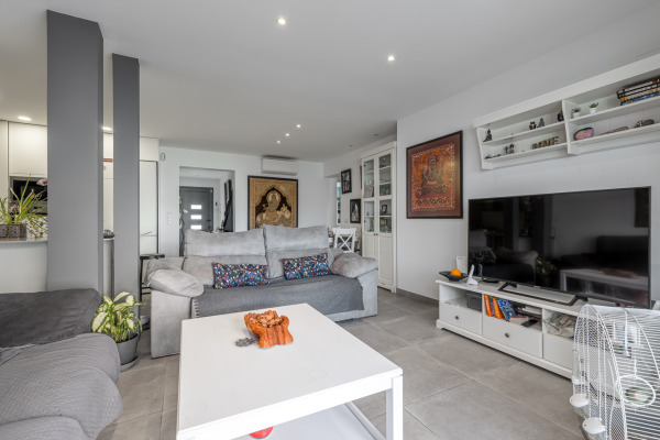 Moderne Erdgeschosswohnung mit Pool in El Molinar nahe Portixol Bild 5