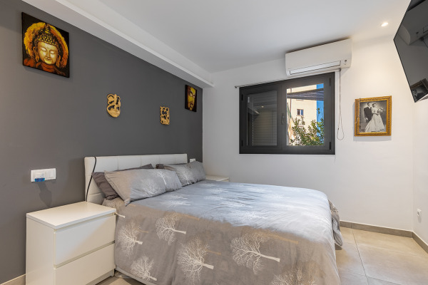 Moderne Erdgeschosswohnung mit Pool in El Molinar nahe Portixol Bild 7