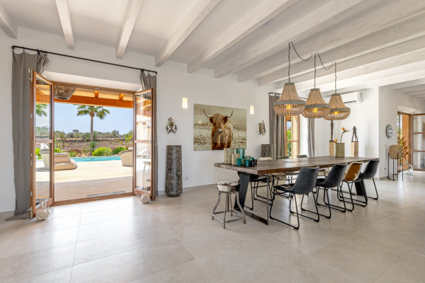 Moderne, neuwertige Finca ruhig gelegen zwischen Santanyi und Ses Salines Bild 3